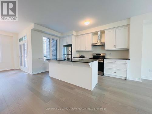 103 Thomas Frisby Jr. Crescent, Markham, ON - Indoor Photo Showing Kitchen