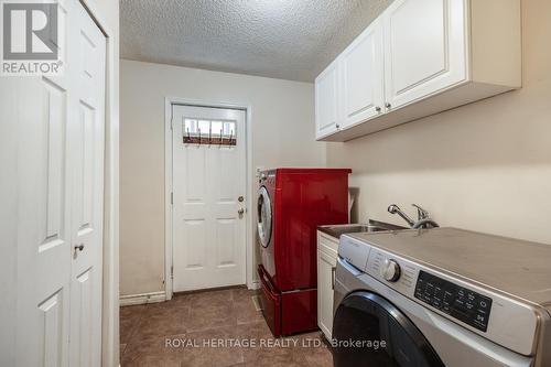 6 Longfellow Court, Whitby, ON - Indoor Photo Showing Laundry Room