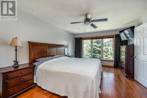 6 Longfellow Court, Whitby, ON - Indoor Photo Showing Bedroom