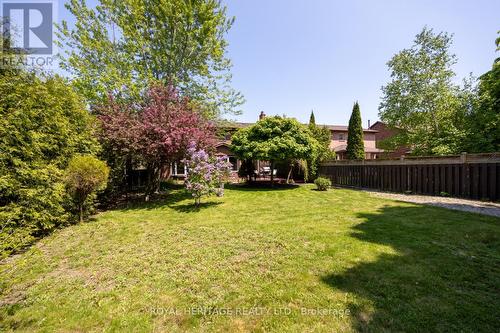 6 Longfellow Court, Whitby, ON - Outdoor