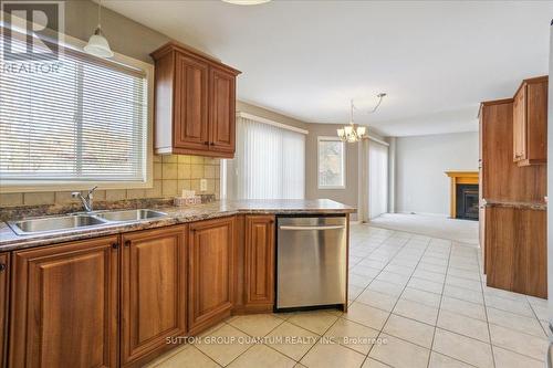 22 Farmstead Crescent, Barrie, ON - Indoor Photo Showing Kitchen With Double Sink