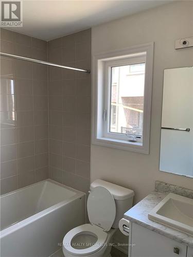 179 William Booth Avenue, Newmarket, ON - Indoor Photo Showing Bathroom
