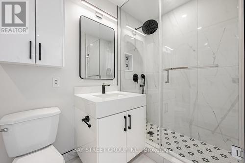 411 - 410 Queens Quay W, Toronto, ON - Indoor Photo Showing Bathroom