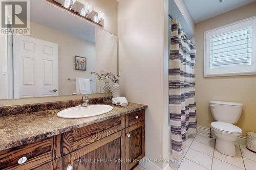 417 Bovin Avenue, Oshawa, ON - Indoor Photo Showing Bathroom