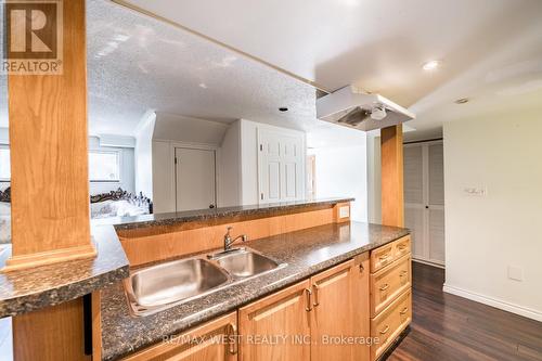 127 Weir Crescent, Toronto, ON - Indoor Photo Showing Kitchen With Double Sink