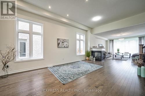 6 Morley Crescent, Whitby, ON - Indoor