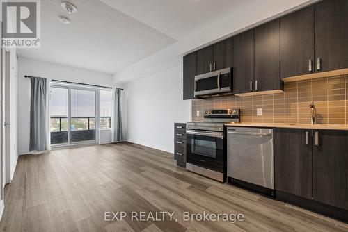 610 - 1480 Bayly Street, Pickering, ON - Indoor Photo Showing Kitchen