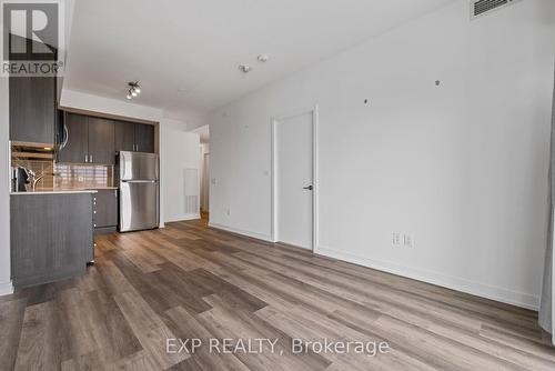 610 - 1480 Bayly Street, Pickering, ON - Indoor Photo Showing Kitchen