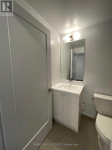 2510 - 2550 Simcoe Street N, Oshawa, ON - Indoor Photo Showing Bathroom