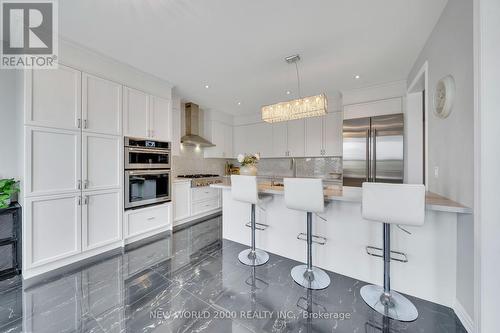 55 Bremner Street, Whitby, ON - Indoor Photo Showing Kitchen With Upgraded Kitchen