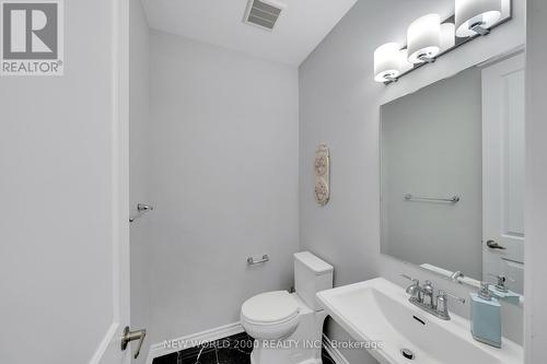 55 Bremner Street, Whitby, ON - Indoor Photo Showing Bathroom