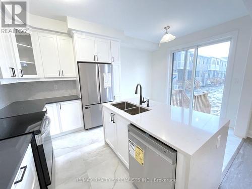 3207 Chimney Swift Crescent, Pickering, ON - Indoor Photo Showing Kitchen With Stainless Steel Kitchen With Double Sink