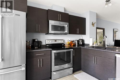3473 Green Lavender Drive, Regina, SK - Indoor Photo Showing Kitchen