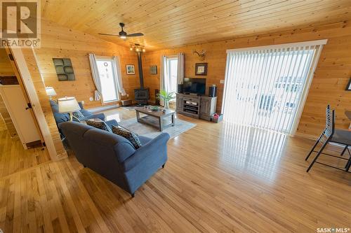 113 Merle Crescent, Macpheat Park, SK - Indoor Photo Showing Living Room