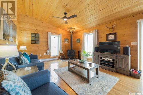 113 Merle Crescent, Macpheat Park, SK - Indoor Photo Showing Living Room