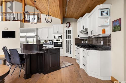 Lumsden Leach Acreage, Lumsden Rm No. 189, SK - Indoor Photo Showing Kitchen