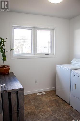 219 Lendrum Street, Melfort, SK - Indoor Photo Showing Laundry Room