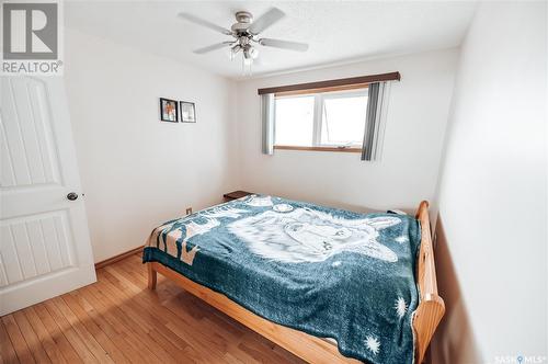 234 Cartier Crescent, Saskatoon, SK - Indoor Photo Showing Bedroom