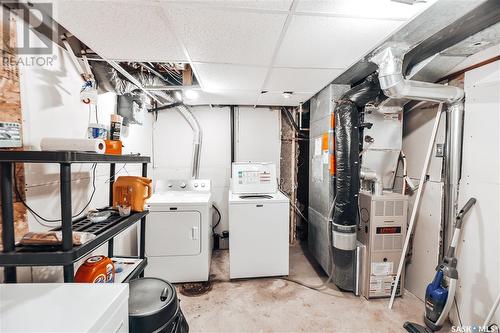 234 Cartier Crescent, Saskatoon, SK - Indoor Photo Showing Laundry Room