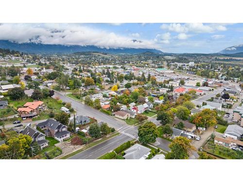 334 10Th Avenue N, Creston, BC - Outdoor With View
