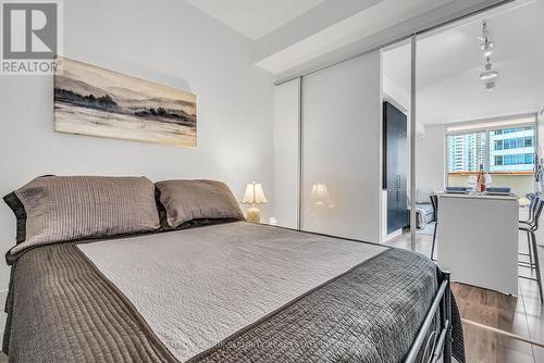 607 - 33 Helendale Avenue, Toronto, ON - Indoor Photo Showing Bedroom