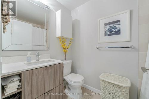 303 - 52 Forest Manor Road, Toronto, ON - Indoor Photo Showing Bathroom