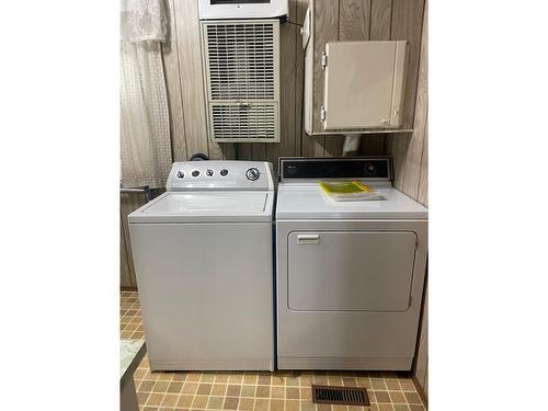 230 Beaver Street, Fernie, BC - Indoor Photo Showing Laundry Room