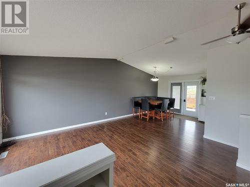 272 5Th Avenue W, Unity, SK - Indoor