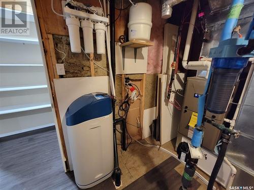 272 5Th Avenue W, Unity, SK - Indoor Photo Showing Basement