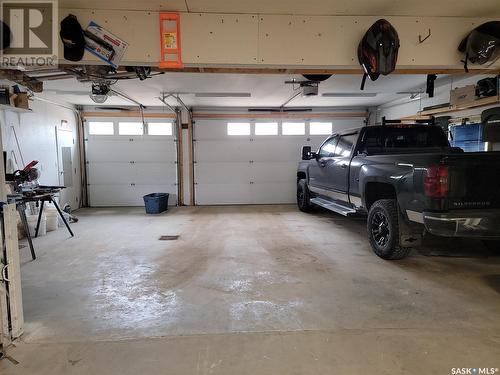 272 5Th Avenue W, Unity, SK - Indoor Photo Showing Garage