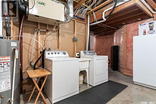 3336 Windsor Park Crescent, Regina, SK - Indoor Photo Showing Laundry Room