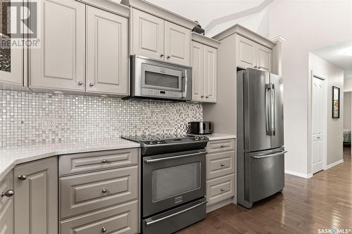 3336 Windsor Park Crescent, Regina, SK - Indoor Photo Showing Kitchen With Stainless Steel Kitchen With Upgraded Kitchen