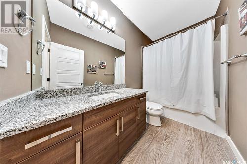 367 Pichler Crescent, Saskatoon, SK - Indoor Photo Showing Bathroom