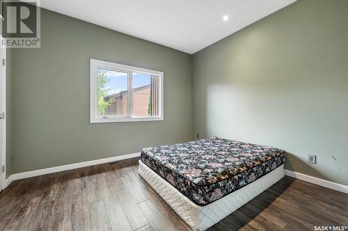 15 Asgar Walk, Regina, SK - Indoor Photo Showing Bedroom
