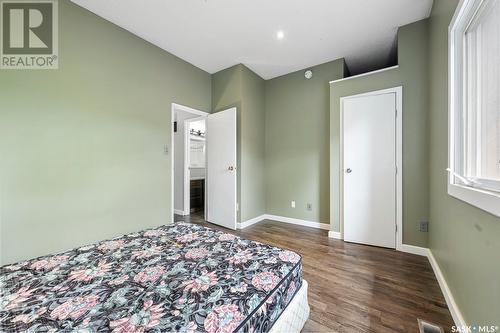 15 Asgar Walk, Regina, SK - Indoor Photo Showing Bedroom