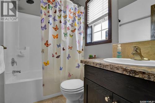 15 Saint Peters Acres, Lajord Rm No. 128, SK - Indoor Photo Showing Bathroom