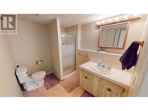 116 S Grosz Road, Quesnel, BC - Indoor Photo Showing Bathroom