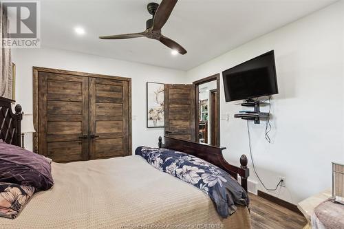 12419 Riverside Drive East, Tecumseh, ON - Indoor Photo Showing Bedroom