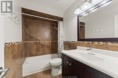 338 St. Simon, Belle River, ON - Indoor Photo Showing Bathroom