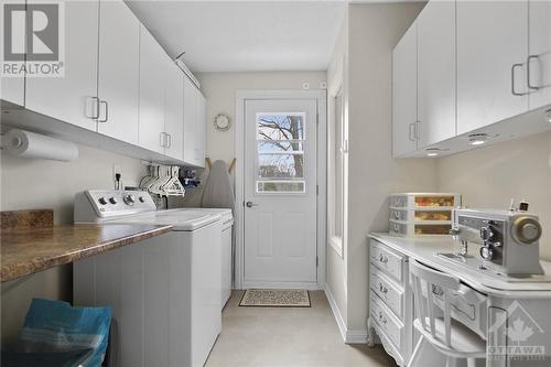 Upper level laundry room. Gorgeous! - 620 Bayview Drive, Ottawa, ON - Indoor Photo Showing Laundry Room