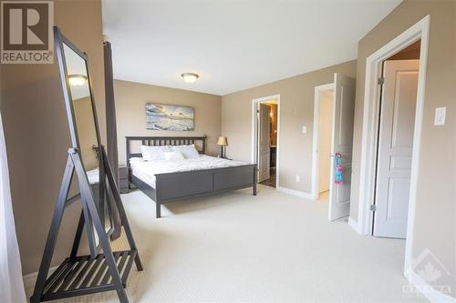 6077 North Bluff Drive, Ottawa, ON - Indoor Photo Showing Bedroom