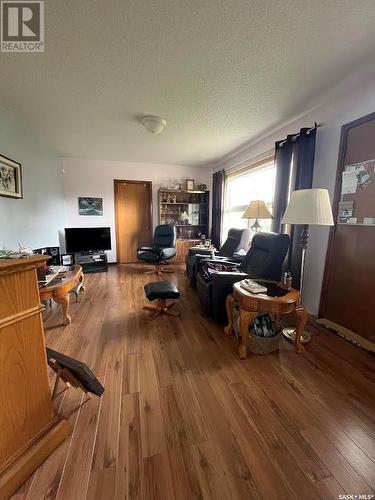153 Booth Street, Yorkton, SK - Indoor Photo Showing Living Room