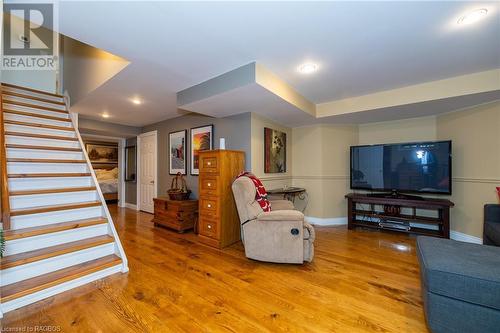 714329 Baseline, Grey Highlands, ON - Indoor