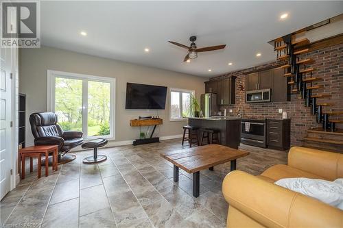 714329 Baseline, Grey Highlands, ON - Indoor Photo Showing Living Room