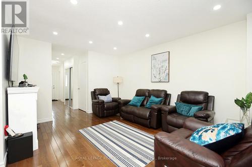 45 - 25 Redbury Street, Hamilton, ON - Indoor Photo Showing Living Room