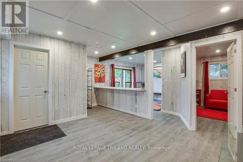 7575 Biddulph Street, Lambton Shores, ON - Indoor Photo Showing Dining Room