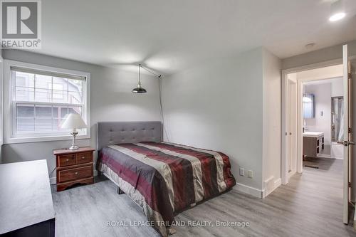 7575 Biddulph Street, Lambton Shores, ON - Indoor Photo Showing Bedroom