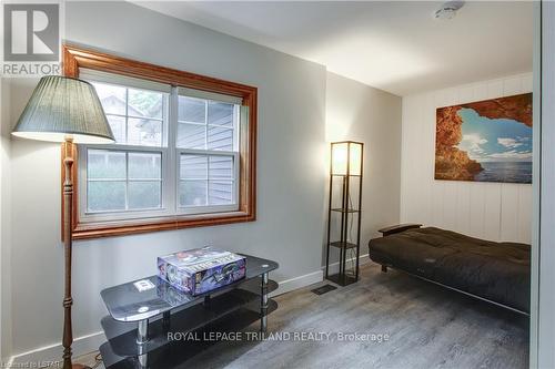 7575 Biddulph Street, Lambton Shores, ON - Indoor Photo Showing Bedroom