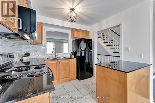 66 - 470 Beach Boulevard, Hamilton, ON - Indoor Photo Showing Kitchen With Double Sink