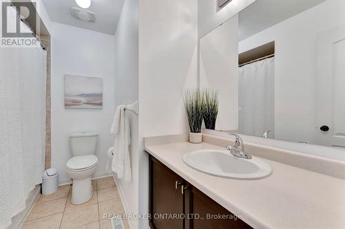 66 - 470 Beach Boulevard, Hamilton, ON - Indoor Photo Showing Bathroom